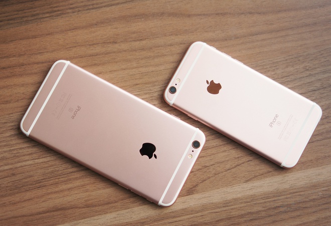 iPhone 6S và 6S Plus hiện có giá từ 16,8 và 20 triệu đồng tại Việt Nam. Ảnh: Thành Duy.