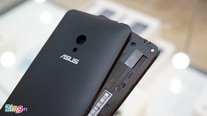 Người dùng đánh giá cao về pin của Asus Zenfone 5