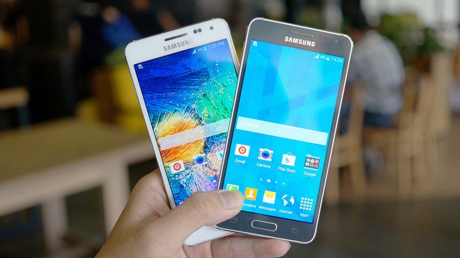 6 smartphone cao cấp cho người tay nhỏ