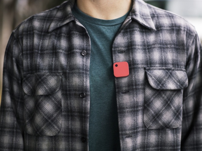 Camera cài áo nhỏ gọn bất ngờ lộ diện trước thềm CES 2015