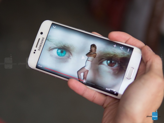 Samsung và hành trình 6 năm của điện thoại Galaxy cao cấp