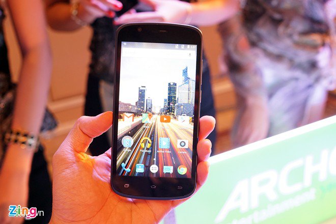 6 smartphone giá rẻ sắp vào Việt Nam