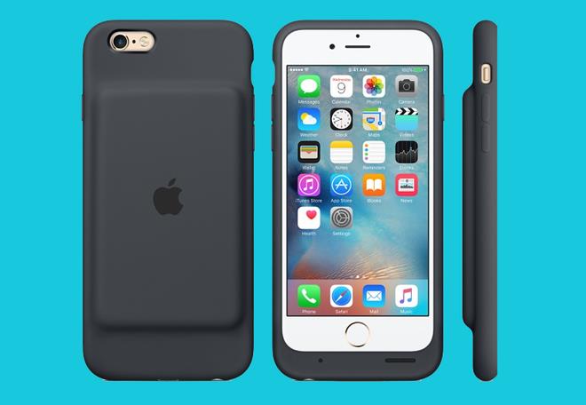 Smart Battery Case cho iPhone 6/6S có một phần gồ khá xấu ở mặt lưng và không có nút bật/tắt.