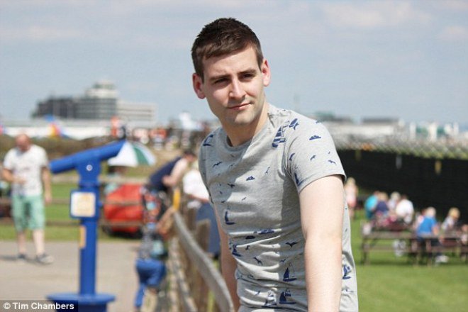 20 cô gái yêu nhầm người giả mạo Facebook