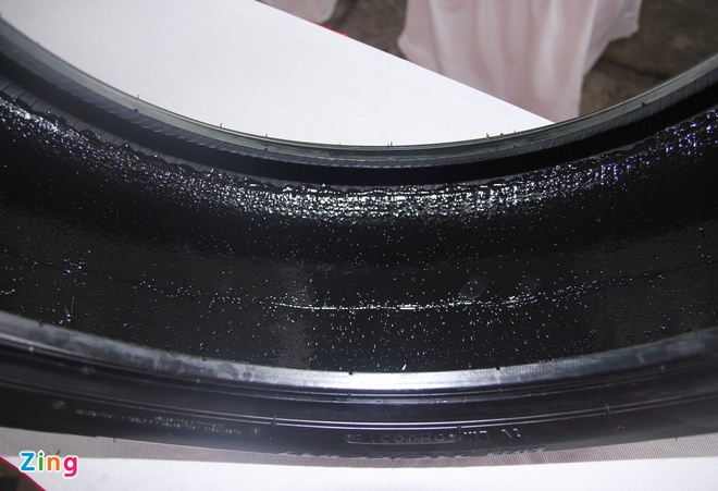 Công nghệ lốp xe chống đinh tặc đến Việt Nam