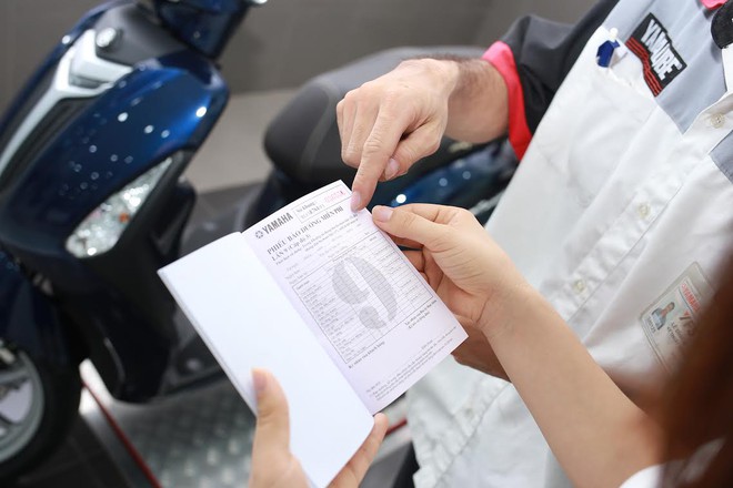 Bảo dưỡng xe đúng và đủ 9 phiếu trên sổ, chủ sở hữu sẽ hưởng trọn quyền lợi bảo hành 3 năm hoặc 30.000 km.