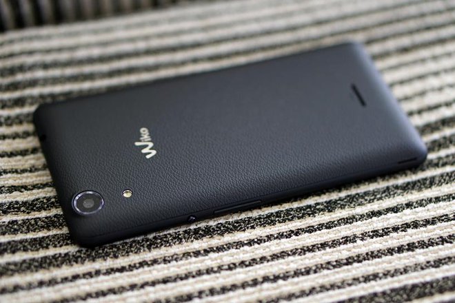 4 smartphone chuyên selfie dành cho giới trẻ