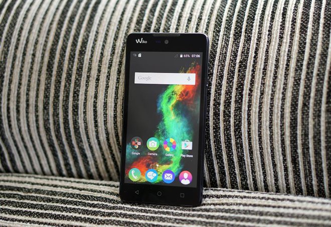 4 smartphone chuyên selfie dành cho giới trẻ