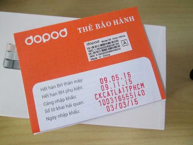 Điện thoại cơ bản nhái kiểu dáng iPhone 5S giá 380.000 đồng