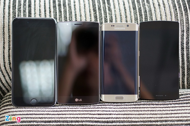Bphone so màn hình với LG G4, Galaxy S6 Edge, iPhone 6 Plus