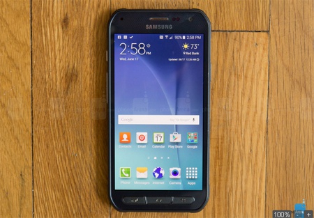 7 smartphone đầu bảng sạc pin siêu tốc