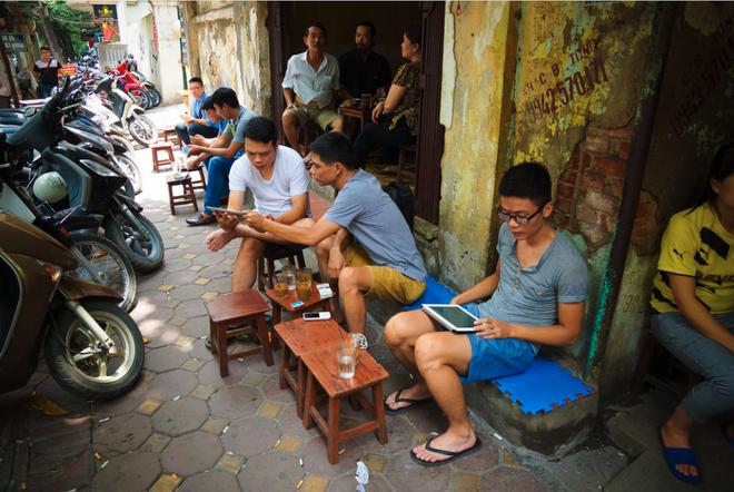 'Smartphone tại VN dùng giải trí, ở Trung Quốc để sống sót'