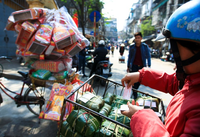 Ảnh chọn mua đồ lễ cúng ông Công, ông Táo - ảnh 2