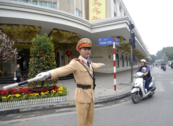 Trận địa bắn pháo hoa đêm giao thừa đã sẵn sàng - ảnh 10