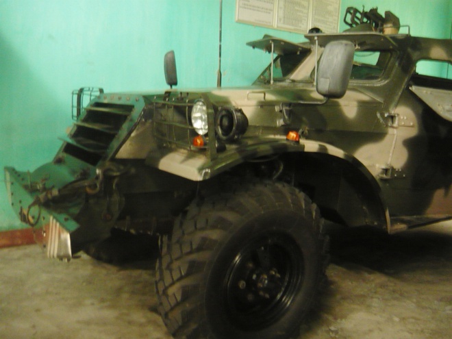 Clip khám phá xe thiết giáp BTR 152 đối phó bão Haiyan - ảnh 8