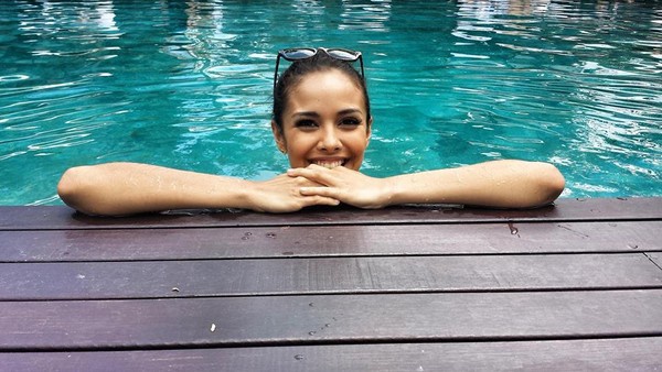 Những hình ảnh đời thường thú vị của tân Hoa hậu Thế giới - ảnh 26