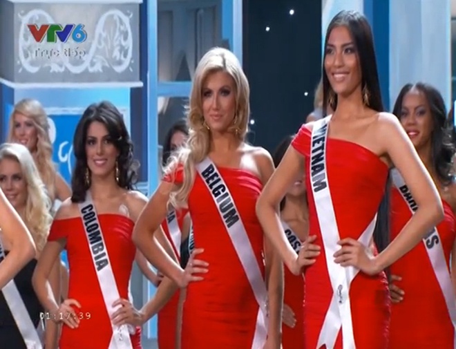 Miss Venezuela suýt rơi vương miện khi lên ngôi HH Hoàn vũ - ảnh 6