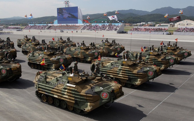 Hàn Quốc khoe vũ khí khủng trong lễ diễu binh lớn nhất - ảnh 10