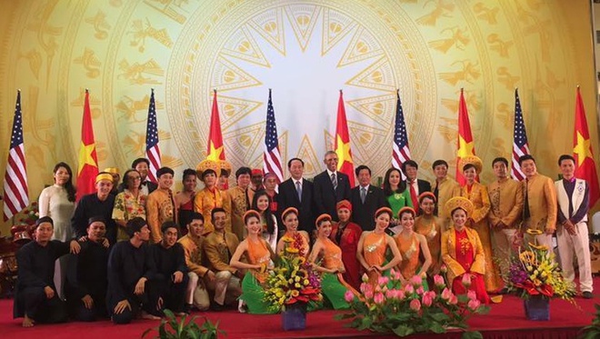 Shop TIN 24/5: Tổng thống Obama ngày thứ nhất ở Hà Nội - ảnh 14