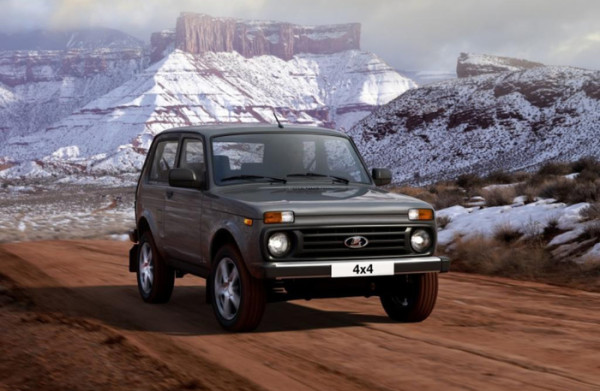 Ô tô Nga giá rẻ Lada Niva 2020 'bình mới rượu cũ' có gì?