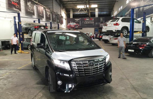 Triệu hồi xe hạng sang Toyota Alphard tại Việt Nam