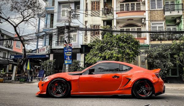 Dân chơi chi vài trăm triệu biến chiếc Subaru BR thành hàng độc - 9