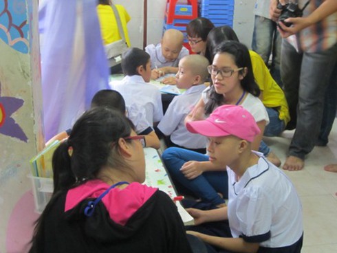 Khai giảng cảm động ở lớp học “đầu trọc” - ảnh 4