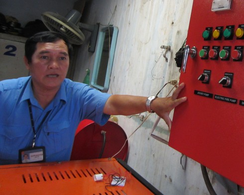 TP.HCM: Tiểu thương tiếp tay cho