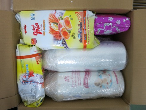 Phát hiện 4,8kg tiền chất ma túy trong sữa tắm - ảnh 1