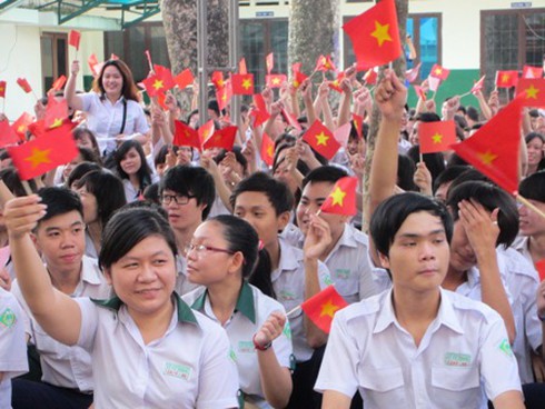 Xúc động tâm thư của cô giáo có chồng là lính đảo - ảnh 1