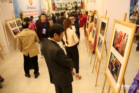 Trao giải Liên hoan Ảnh và Phim Phóng sự - Tài liệu về các Dân tộc trong ASEAN - ảnh 2