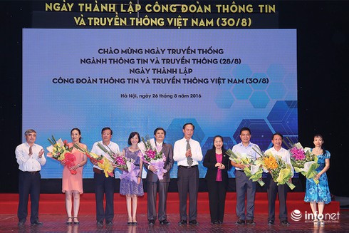 Liên hoan Văn nghệ chào mừng Kỷ niệm Ngày Truyền thống Ngành TT&TT - ảnh 1