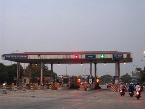Từ 2013, phí bảo trì đường bộ chạy cùng một số trạm thu phí