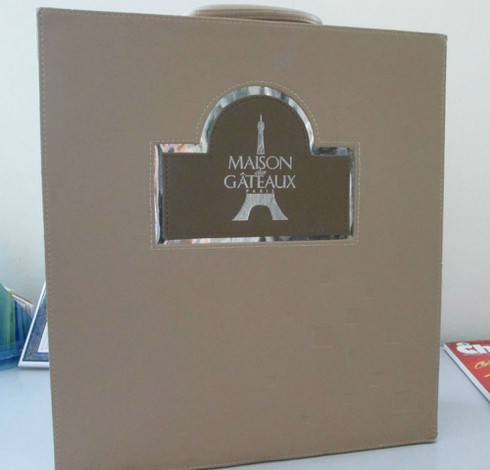 Bán bánh trung thu tiền triệu hết date: Đùn đầy trách nhiệm - ảnh 1