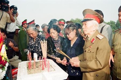 Đại tướng Võ Nguyên Giáp: Những hình ảnh xúc động về Đại tướng của nhân dân - ảnh 2