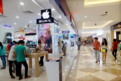 Royal City: Phát hành thẻ mua sắm Vincom Loyalty