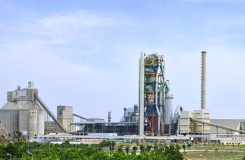 Vinaconex bán Xi măng Cẩm Phả cho Viettel - ảnh 1