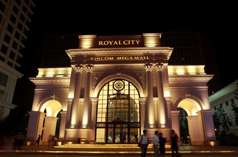 Royal City đoạt giải “Căn hộ tốt nhất Việt Nam 2013” - ảnh 1