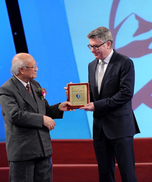 AIA Việt Nam đạt danh hiệu sản phẩm, dịch vụ uy tín - ảnh 1