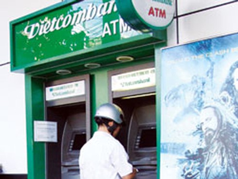 Hệ thống ATM Việt Nam sử dụng phần mềm hết hạn? - ảnh 1