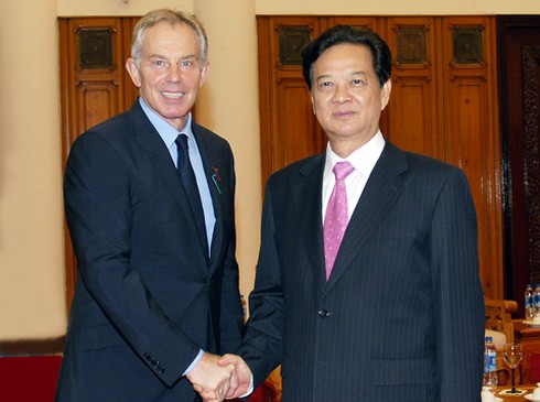 Thủ tướng tiếp cựu Thủ tướng Anh Tony Blair - ảnh 1
