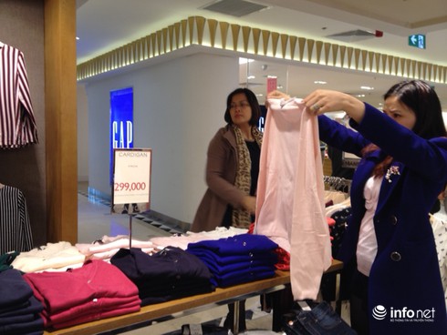 Tràng Tiền Plaza hết thời độc tôn khách VIP, hàng hiệu - ảnh 1