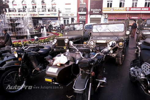 Dân chơi motor Hà Thành cùng dàn xế khủng tụ họp sáng mồng 1 Tết - ảnh 2