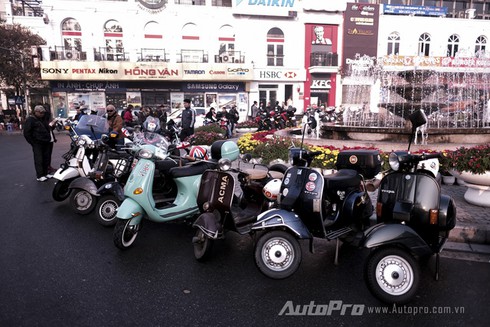 Dân chơi motor Hà Thành cùng dàn xế khủng tụ họp sáng mồng 1 Tết - ảnh 4