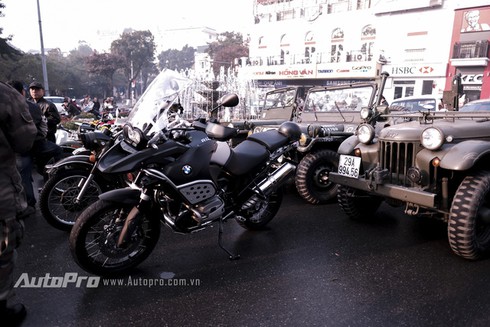 Dân chơi motor Hà Thành cùng dàn xế khủng tụ họp sáng mồng 1 Tết - ảnh 7
