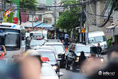 Tổng thống Barack Obama đã tới TP.HCM - ảnh 1