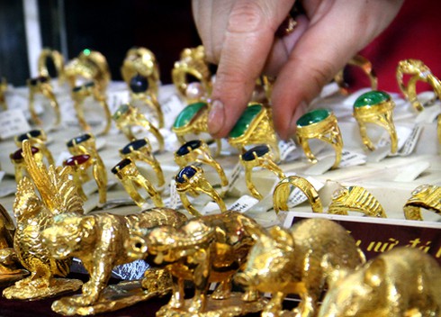 Giá vàng hôm nay 15/7 tiếp tục giảm, rớt mất 1 triệu trong tuần - ảnh 1