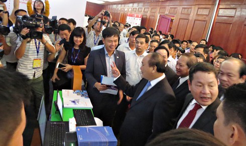 Bộ TT&TT đề xuất 6 giải pháp để Việt Nam tăng tốc trong cuộc cách mạng số - ảnh 1