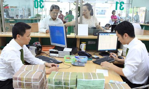 Ngân hàng chấp nhận ế tiền - ảnh 1