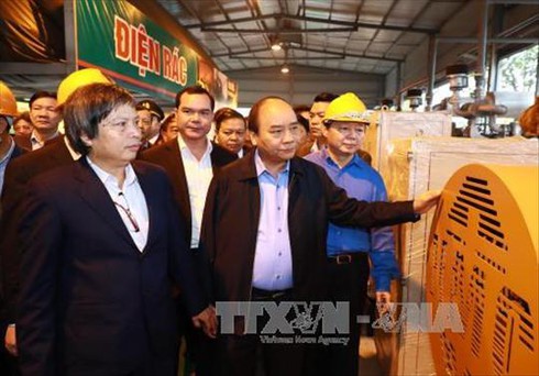 Thủ tướng Nguyễn Xuân Phúc khảo sát công nghệ điện - rác “made in Việt Nam” - ảnh 1